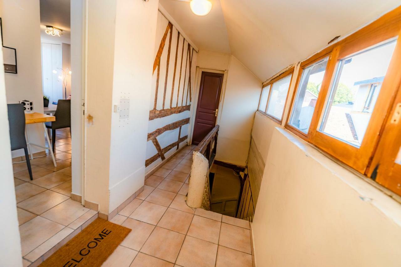 Duplex Dans Centre Ville Troyes Exterior foto